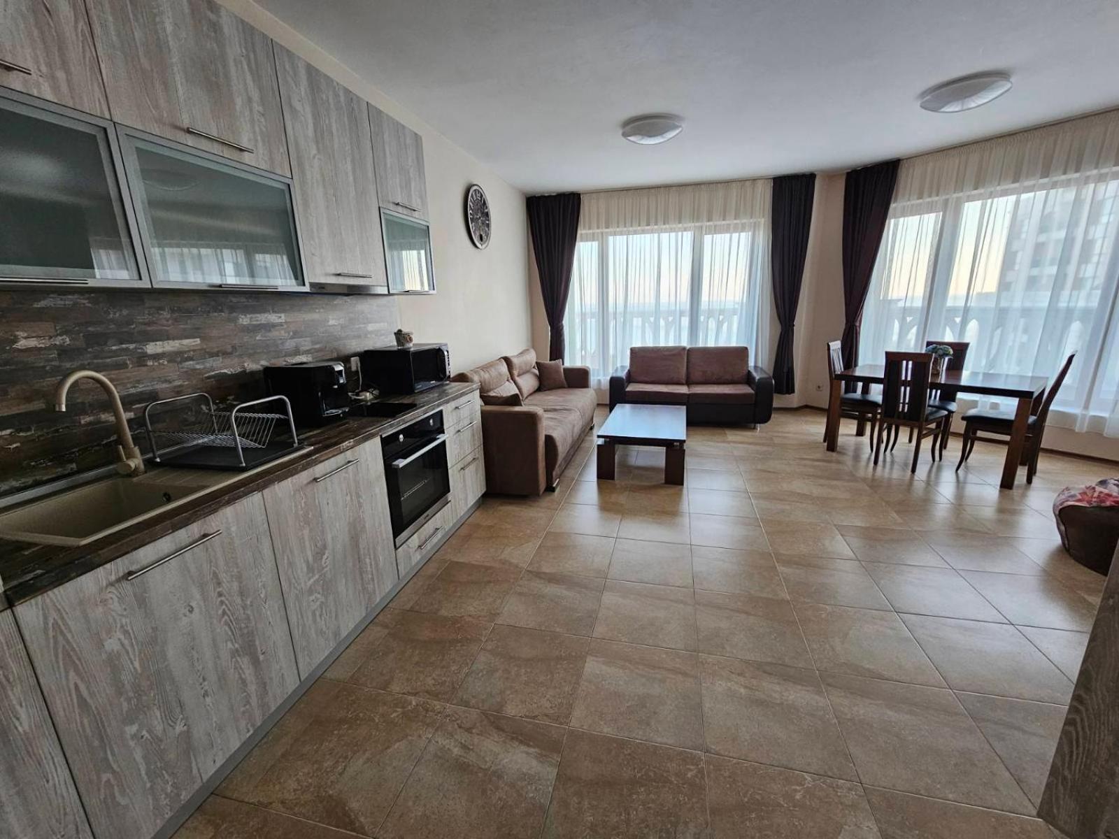 Elegantz Apartments 2 Varna Exterior photo